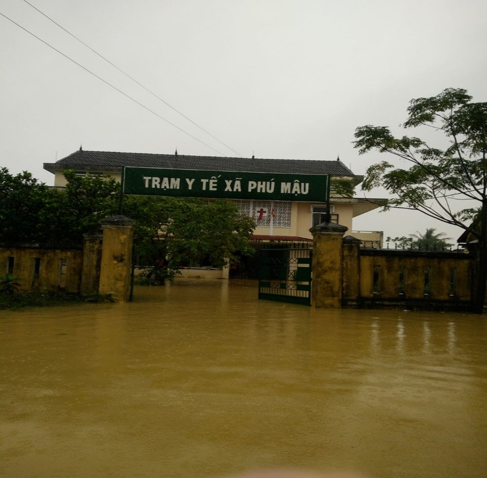 Ngập lụt Trạm Y tế Phú Mậu